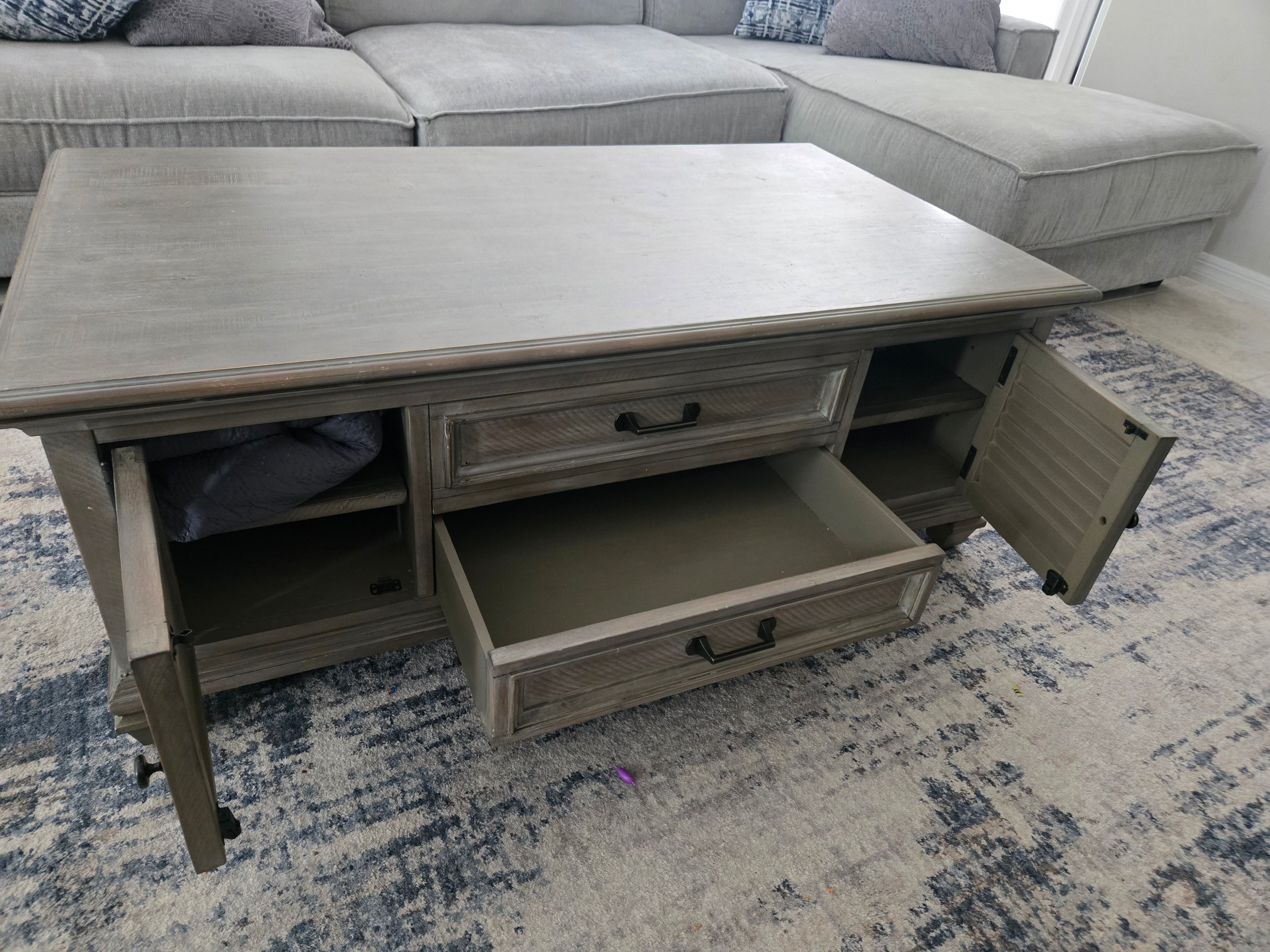 Sonoma Light Tone Living Room Set