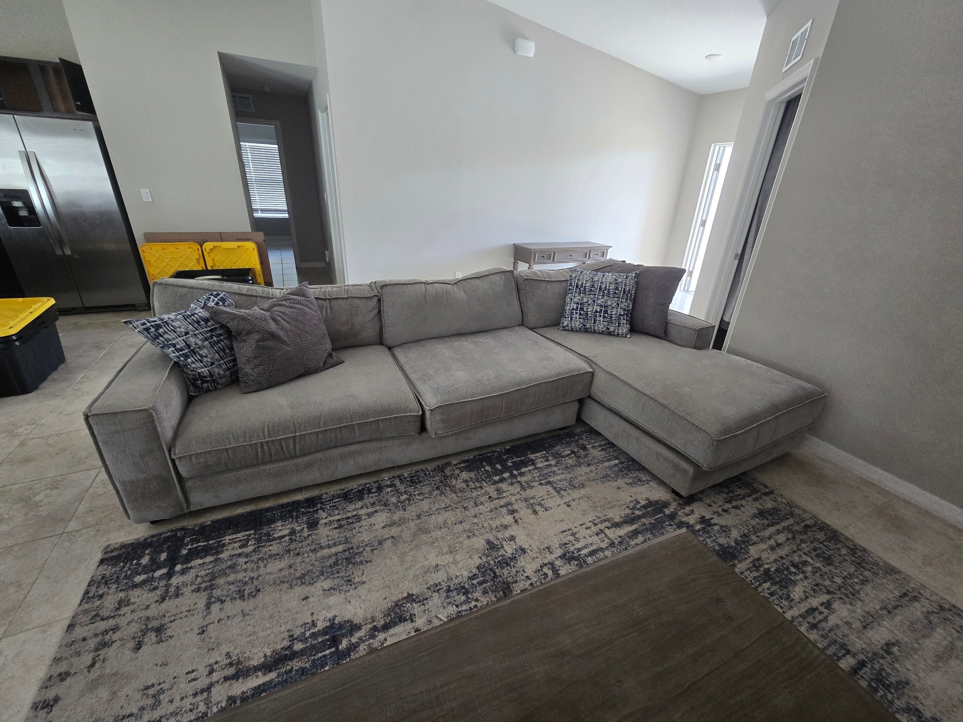 Taylor Gray Fabric Right Chaise Sectional Sofa