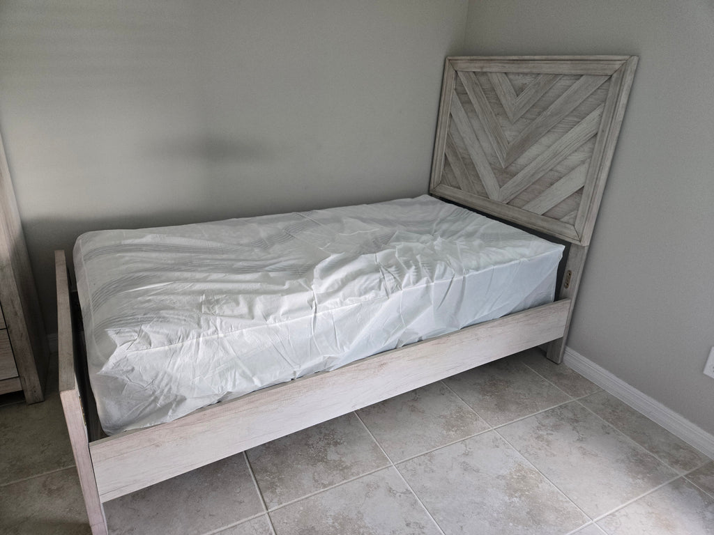 Casper Light Tone Youth Bedroom Set